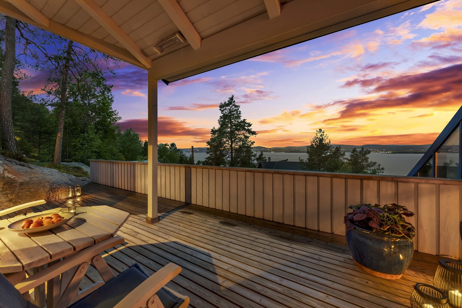 Utsikten er om mulig enda vakrere ved solnedgang! Galleribilde