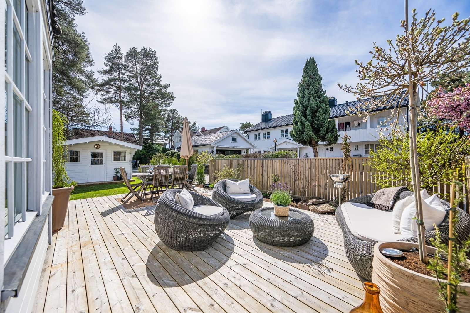 Solrik terrasse Galleribilde