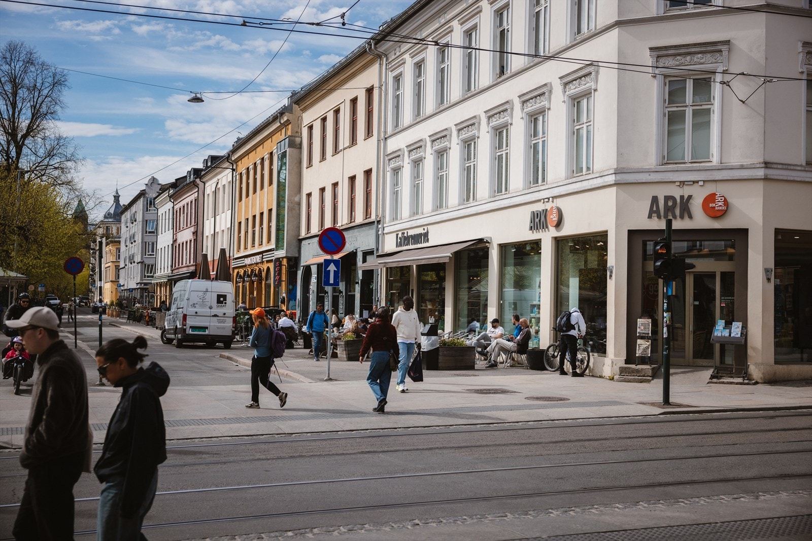 Beliggende midt på populære Grünerløkka. Galleribilde