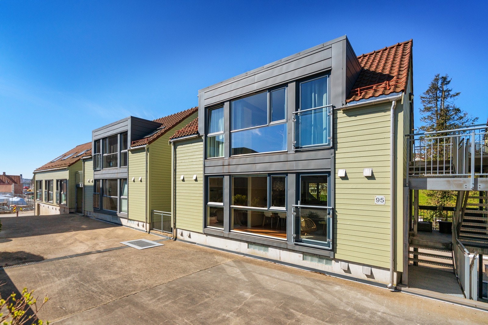 Leiligheten har en rolig og fin sentral beliggenhet, kun en spasertur unna Sandnes sentrum. Galleribilde