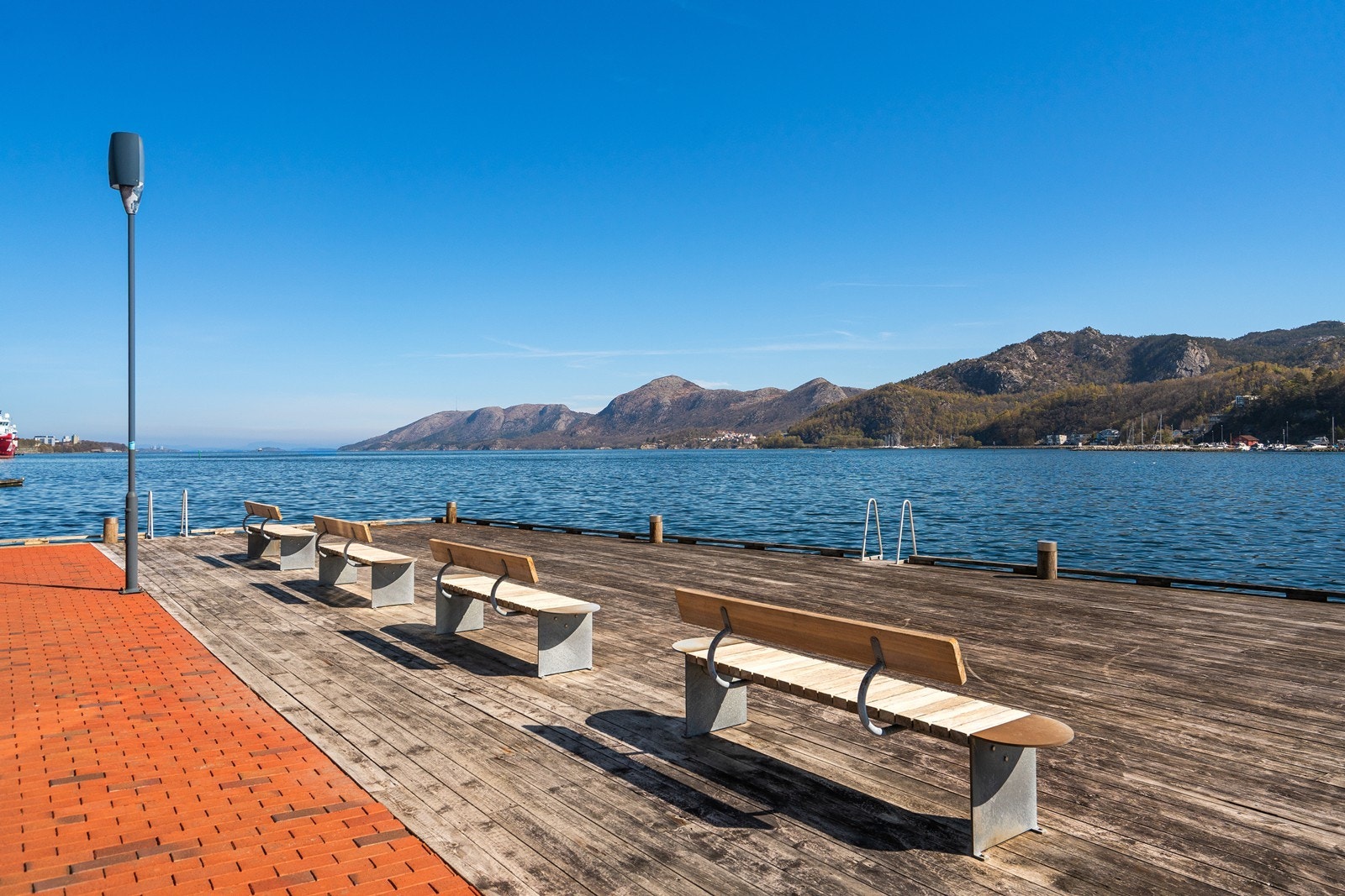 Leiligheten er beliggende på Altona Brygge, et sjarmerende og maritimt område langs Gandsfjorden! Galleribilde