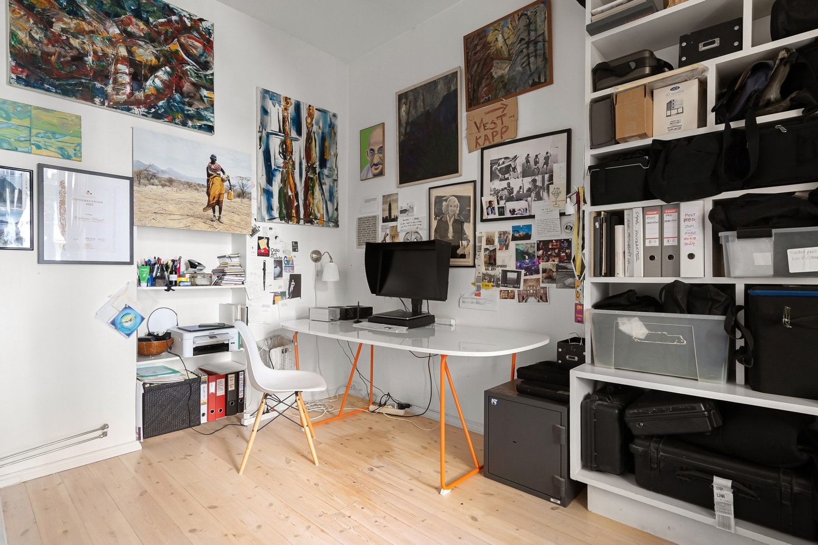 Praktisk kontor/soverom. Galleribilde