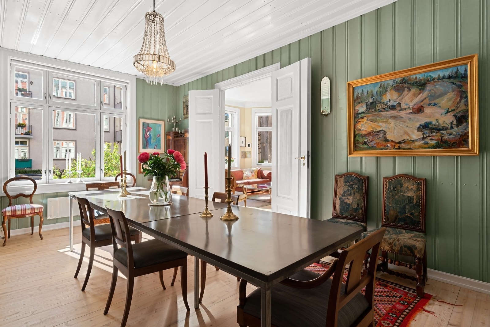 Imponerende takhøyde på over 3 meter. Galleribilde
