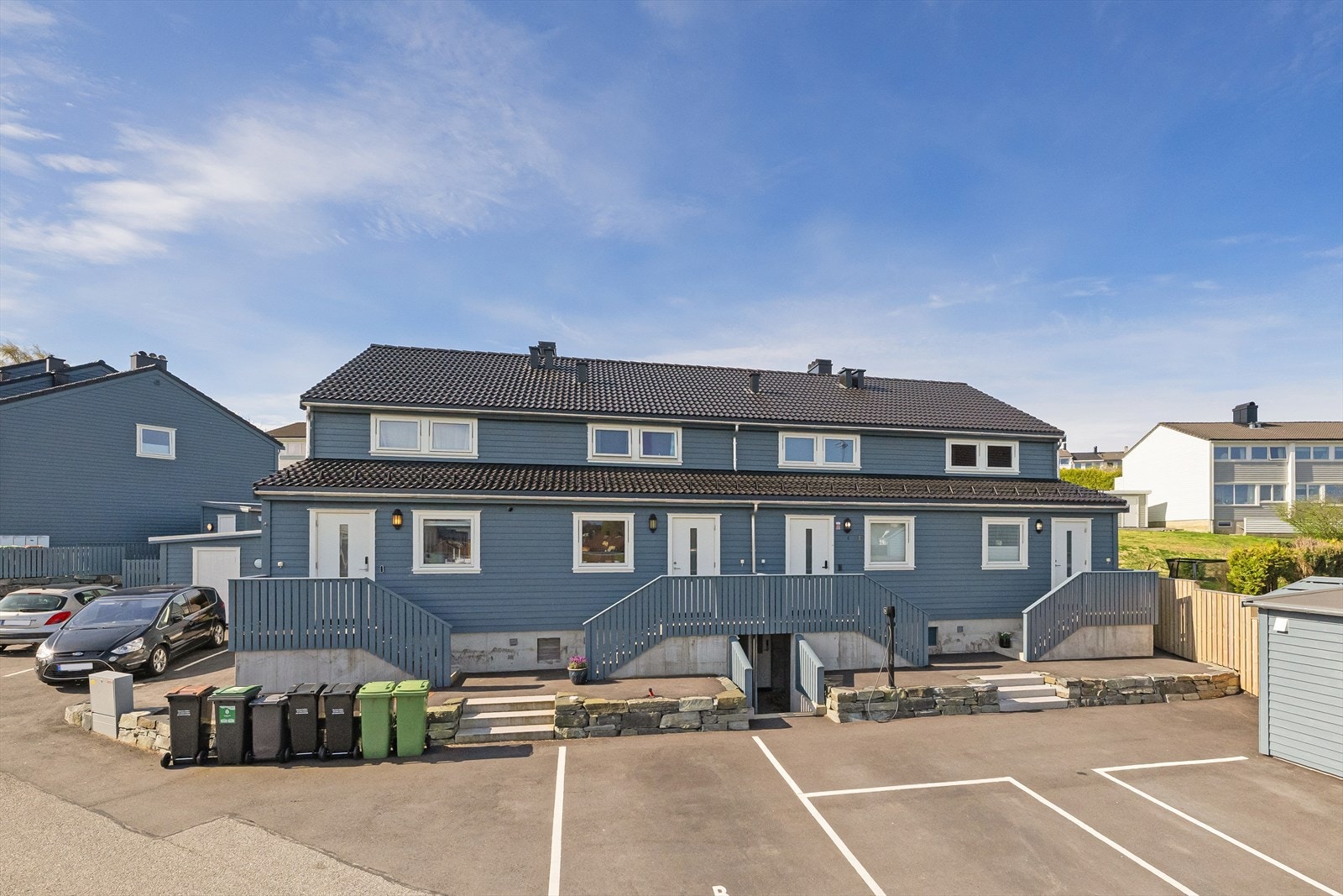Velkommen til Andrées Gate 17D! Et flott rekkehus i et rolig og barnevennlig boligområde på Bekkefaret. Galleribilde