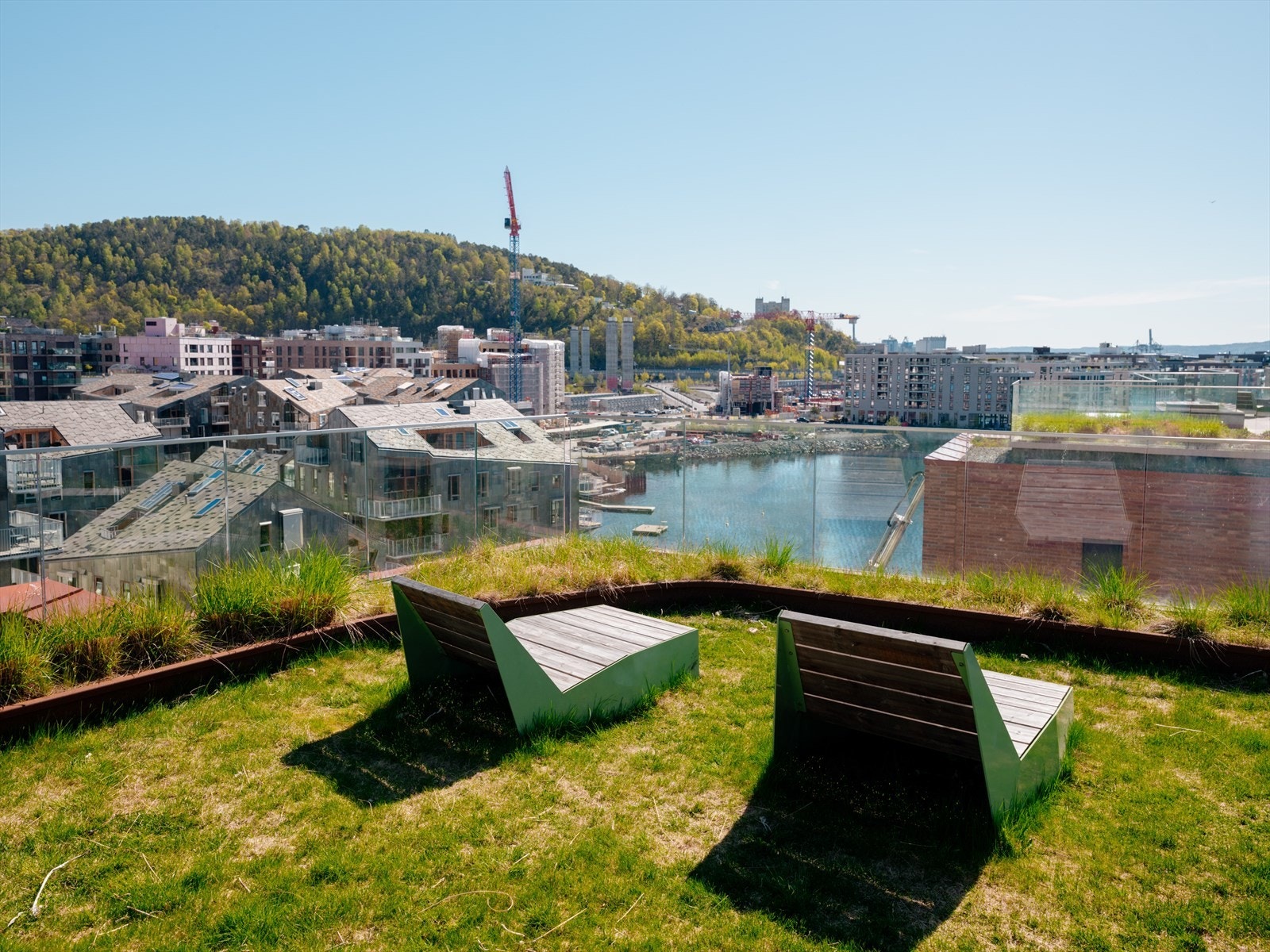 Sameiet tilbyr også en flott, felles takterrasse med direkte adkomst fra heis- og trapperom. Galleribilde