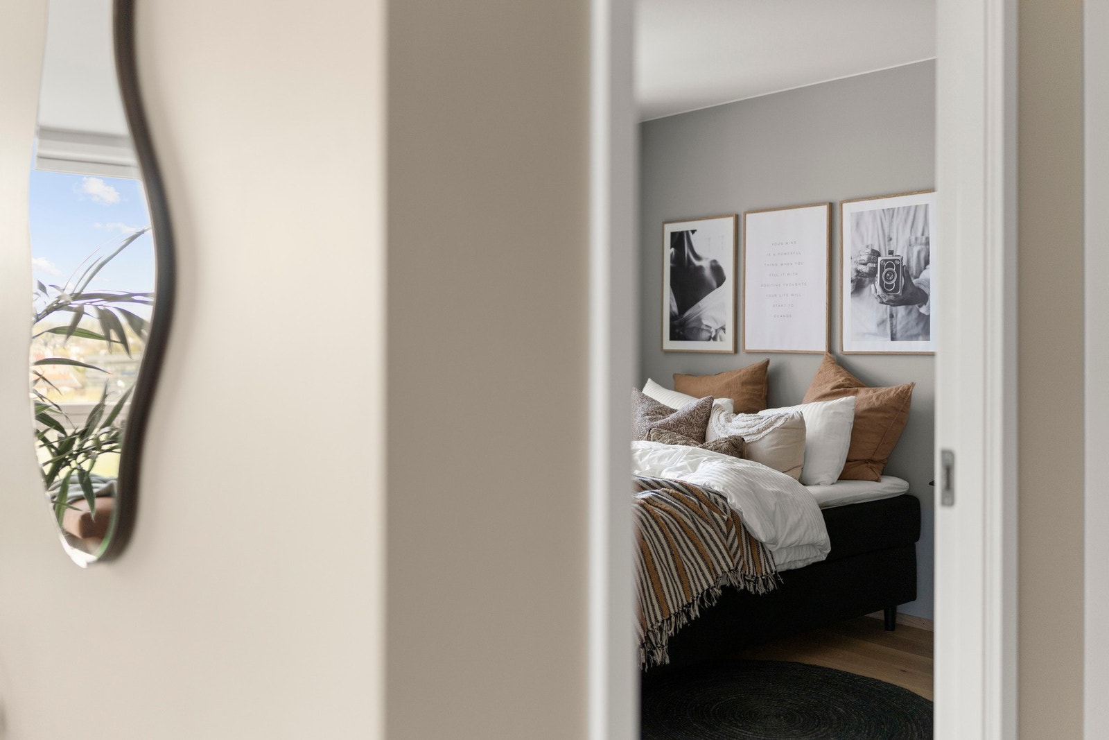Begge soverommene har god størrelse og med garderobe Galleribilde