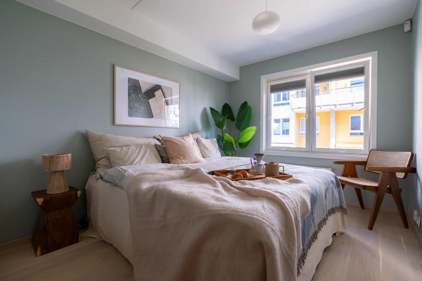 Hovedsoverommet er av god størrelse med god plass til dobbeltseng og nattbord. Galleribilde