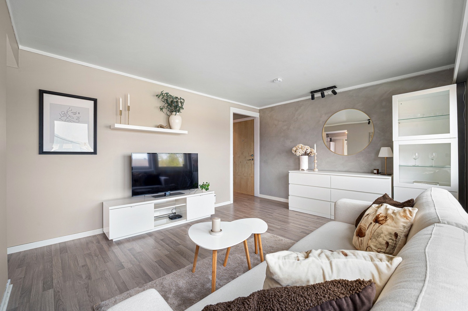 Stuen er på 15 m² med en gunstig planløsning. Galleribilde