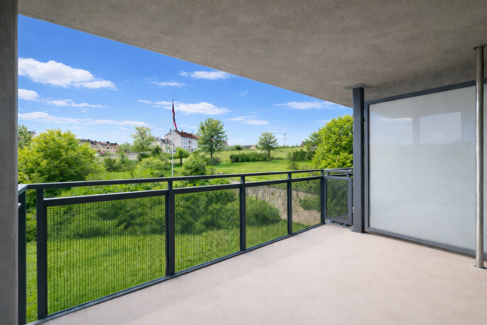 Leiligheten har vestvendt balkong på 10 m². Galleribilde