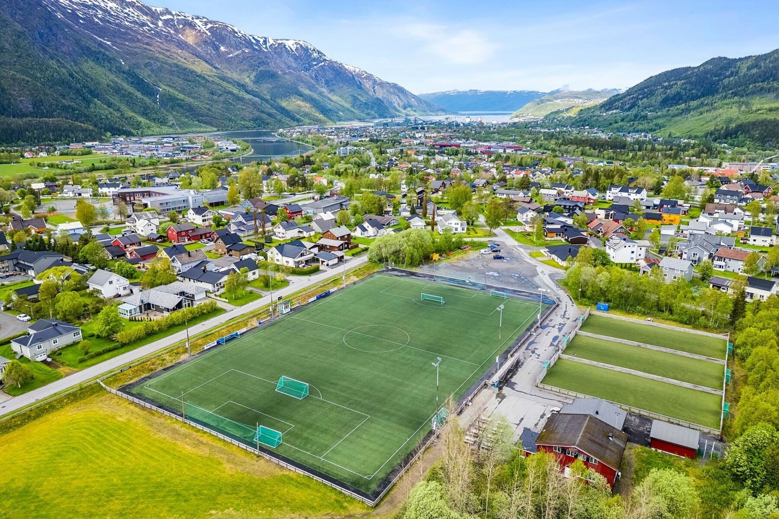 Olderskog byr også på fotballbane og fotballbinger. Galleribilde