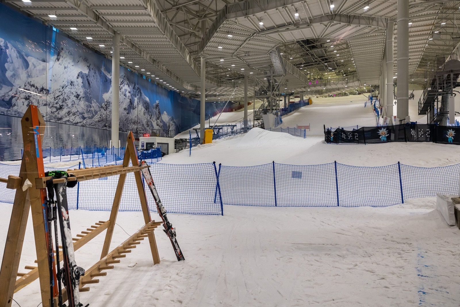 SNØ. Verdens råeste helårsarena for snøopplevelser. Galleribilde