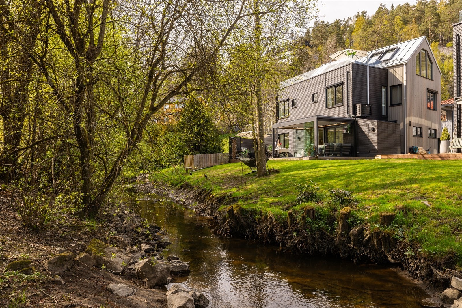 Velkommen til Øgårdsveien 23 presentert av Hanne Eika Klempe i Nordvik Nordstrand. Foto: Veronika Moen Galleribilde