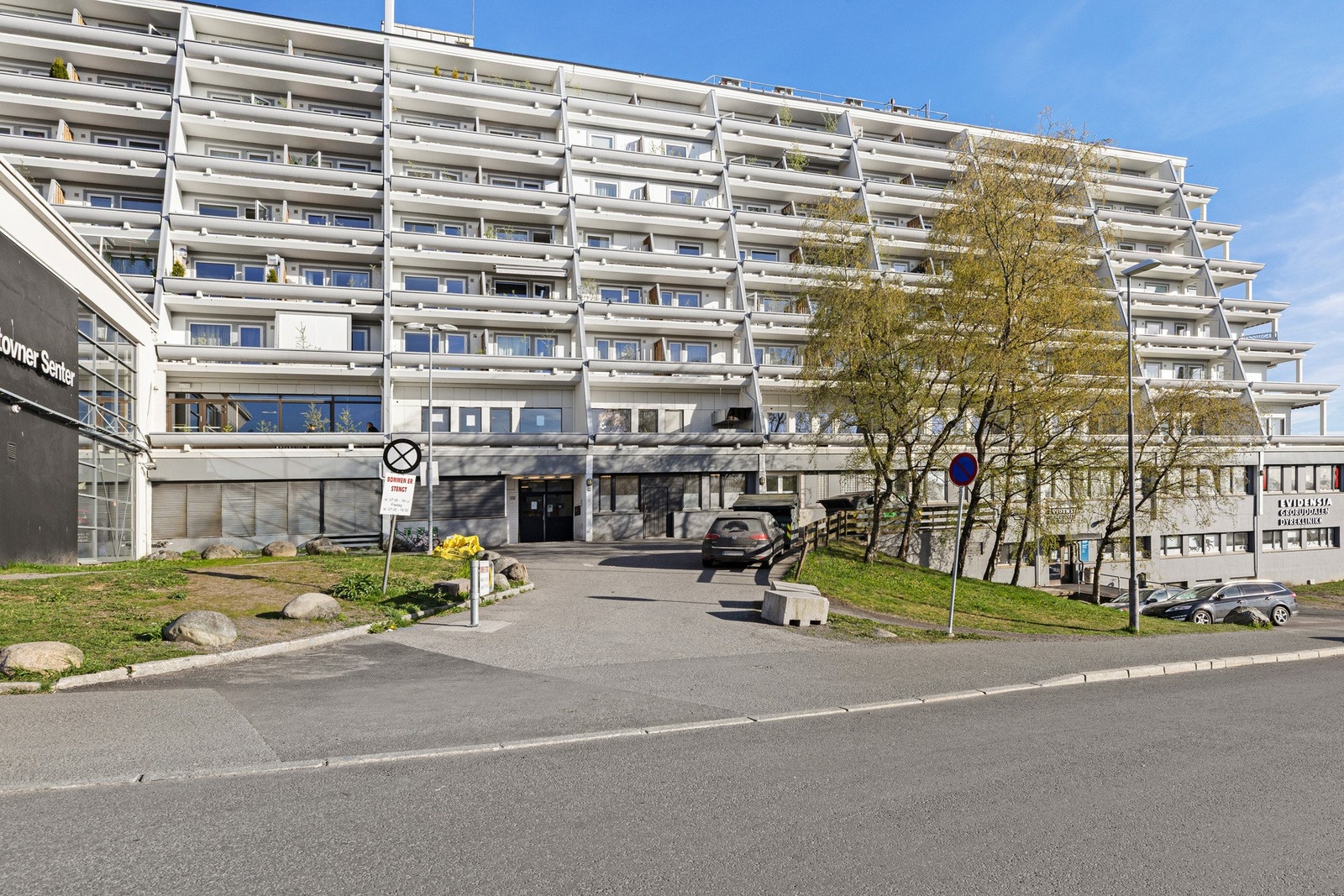 Boligen ligger i byggets 4. etasje. Galleribilde