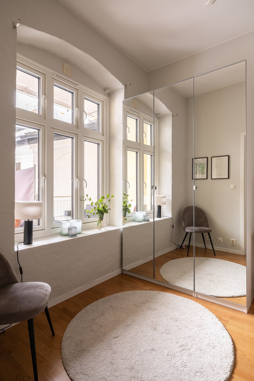 Alle vinduene i leiligheten har 3-lags glass fra 2024. Galleribilde