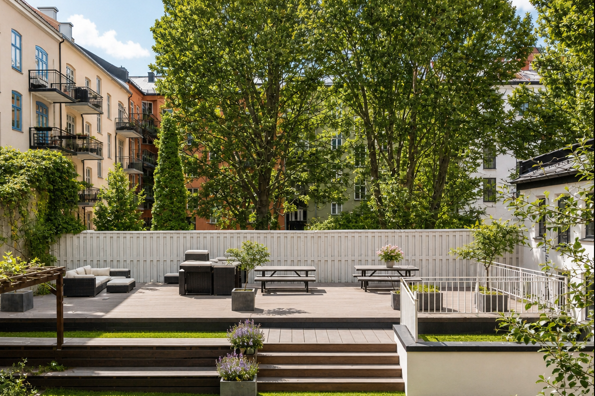 Parkmessig opparbeidet indre gårdsrom med flott, felles takterrasse. AI redigert avvik kan forekomme. Galleribilde