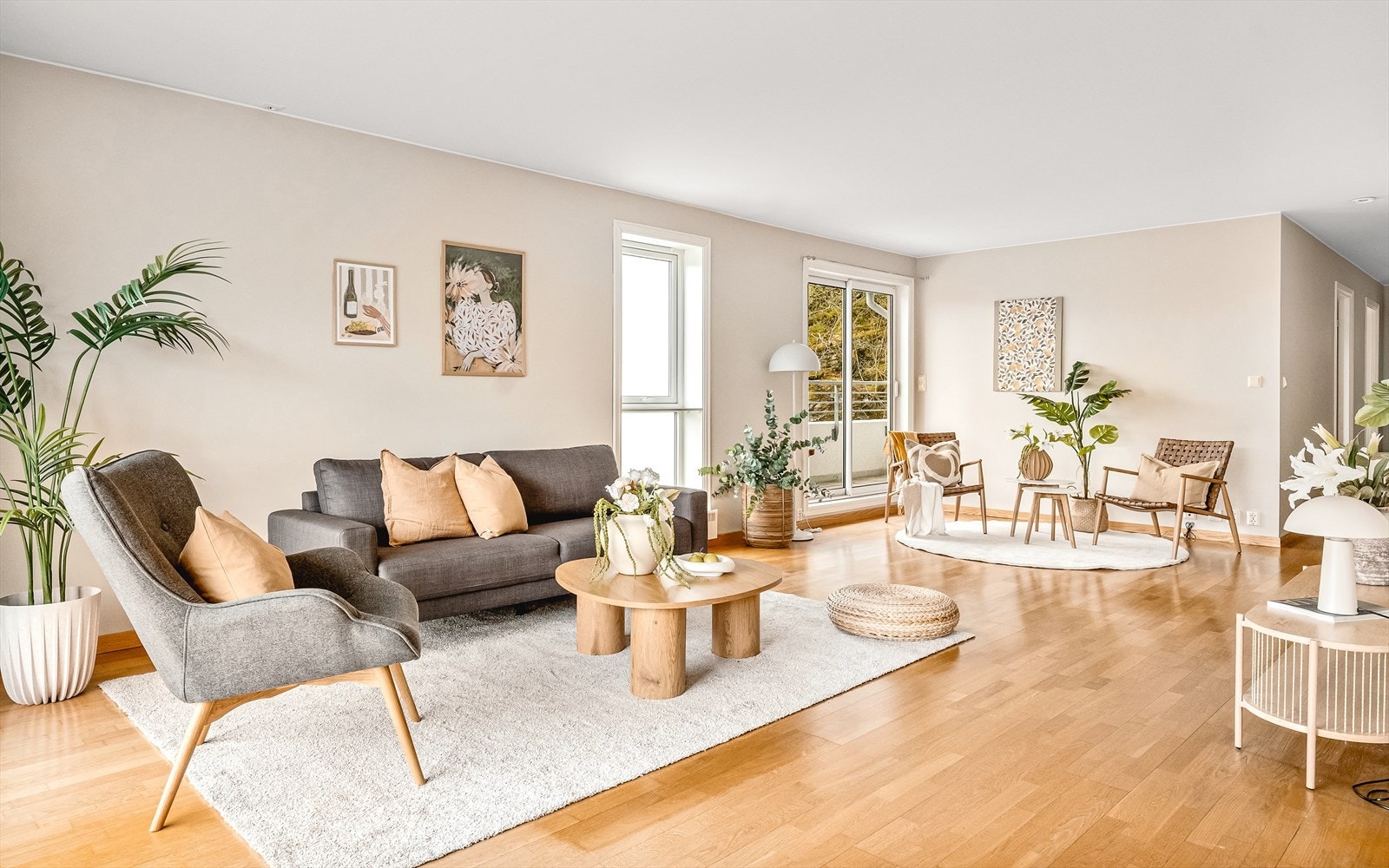 Som hjørneleilighet får boligen rikelig med dagslys fra flere vinkler. Galleribilde