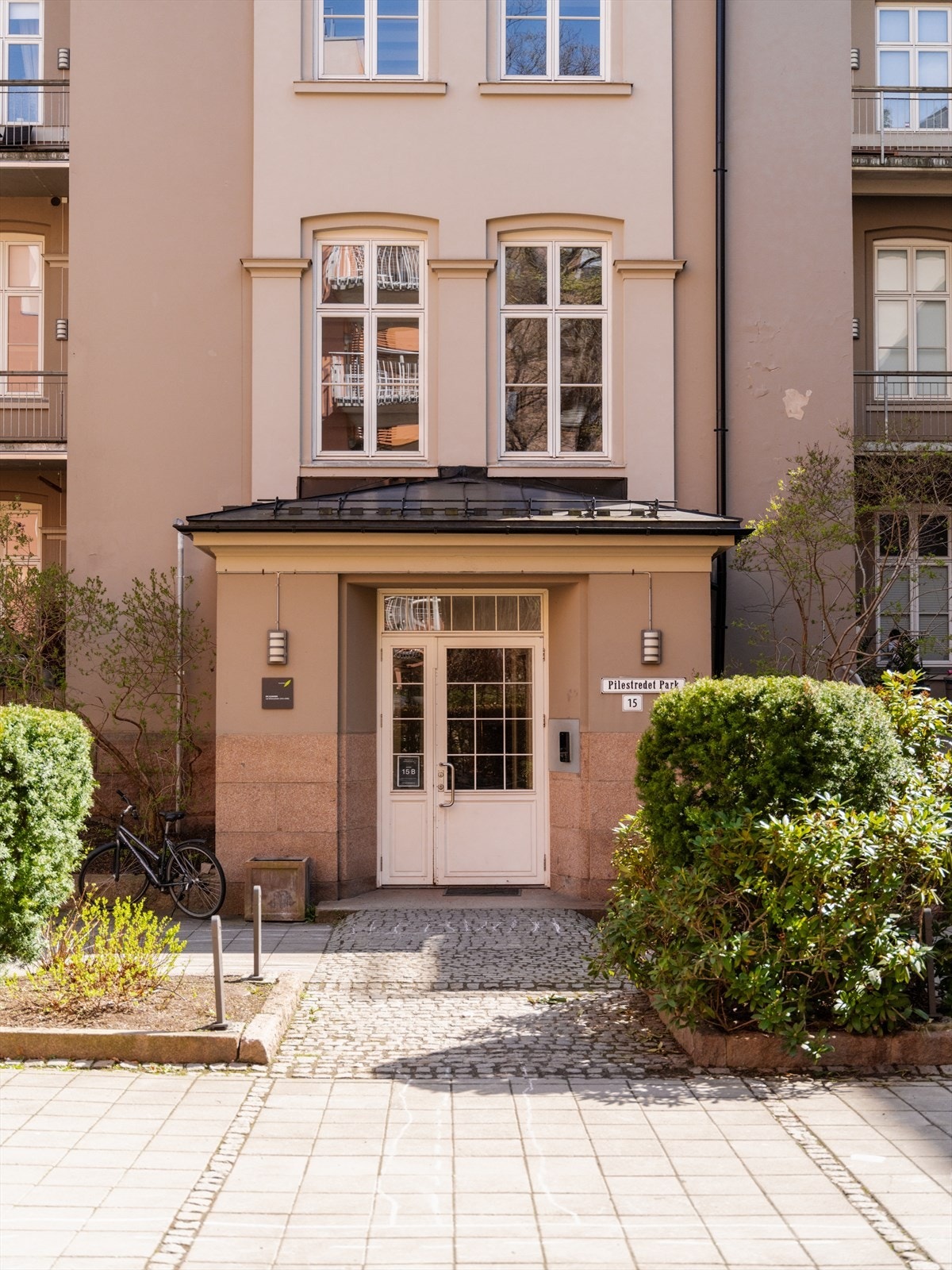 Flott fasade og bygning. Galleribilde