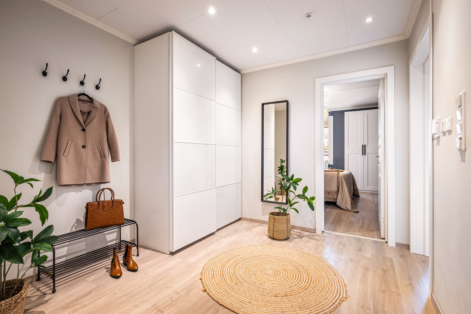 Her har man god garderobeplass Galleribilde