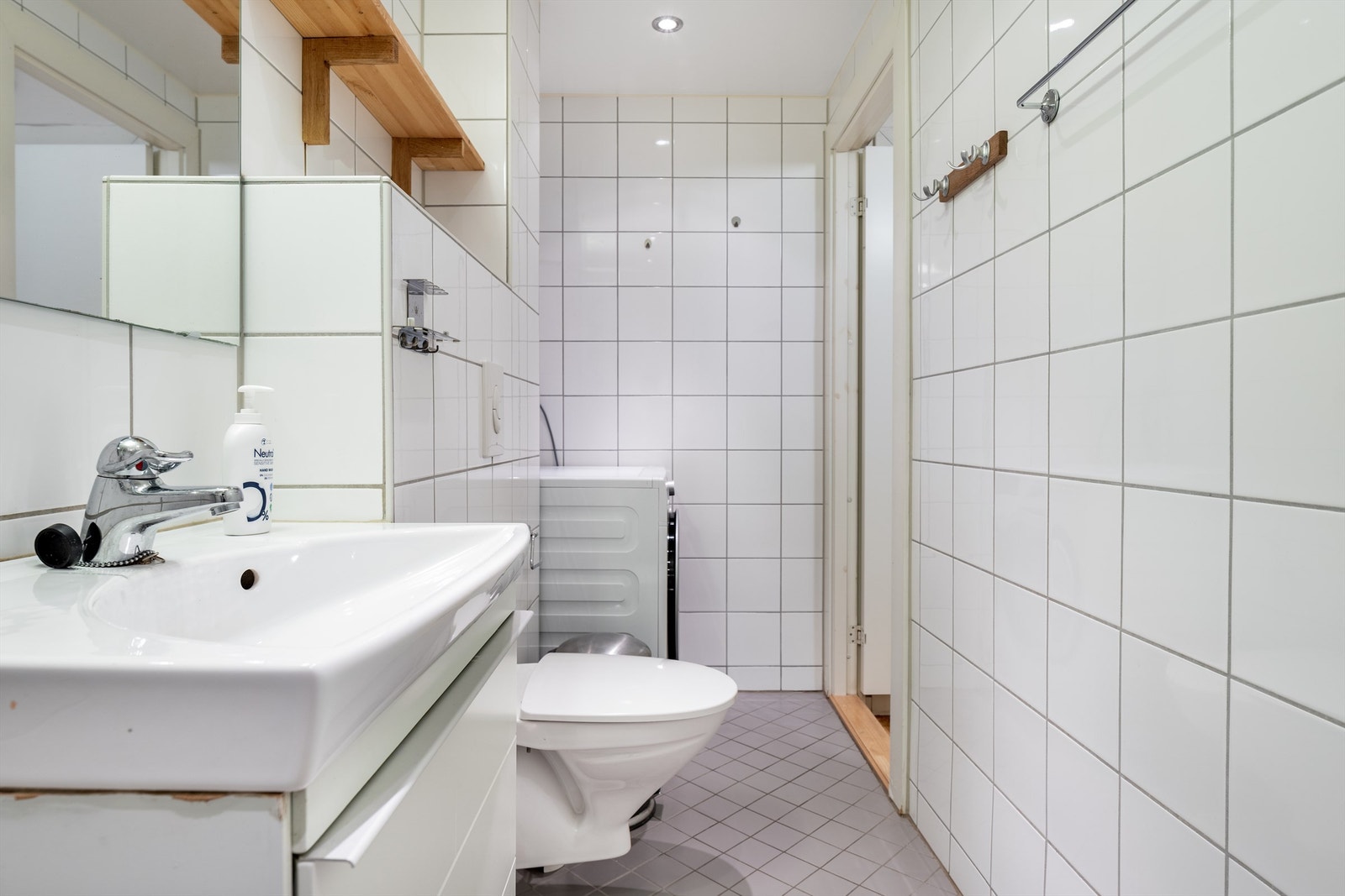 Badet har medfølgende vaskemaskin! Galleribilde