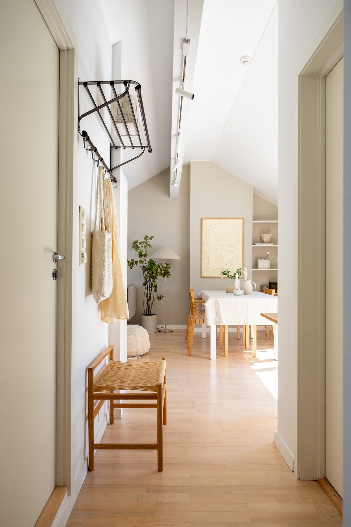 Lys og innbydende entré - velkommen inn! Galleribilde