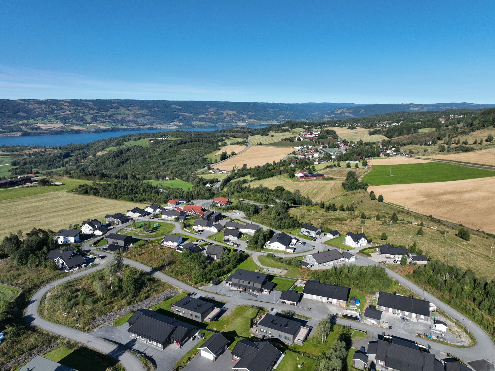 Flott byggefelt ikke langt fra Mjøsa Galleribilde