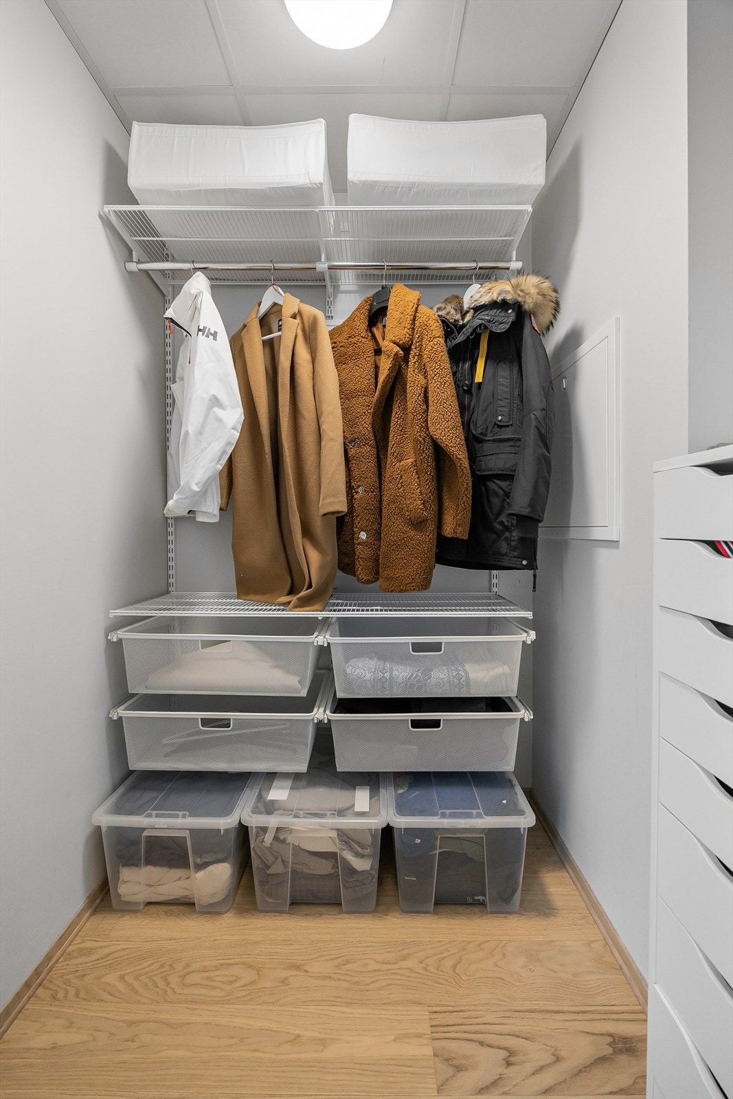 Her er det rikelig med plass til oppbevaring. Galleribilde