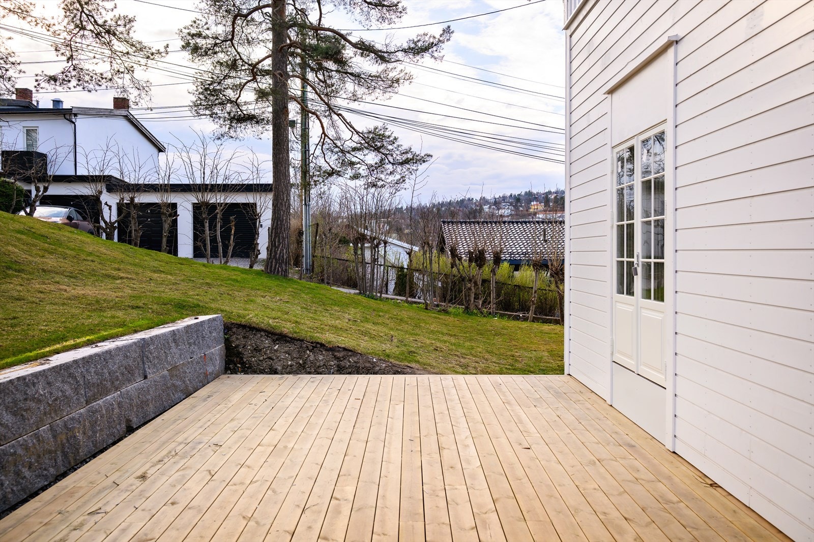 Direkte utgang til terrassen fra soverommet. Galleribilde