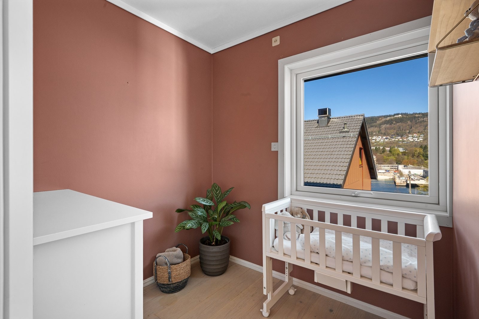 - Kontor på 3,9 m² - Galleribilde