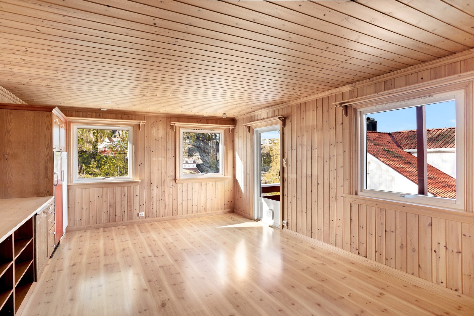 Her har du direkte utgang til verandaen på utsiden! Galleribilde