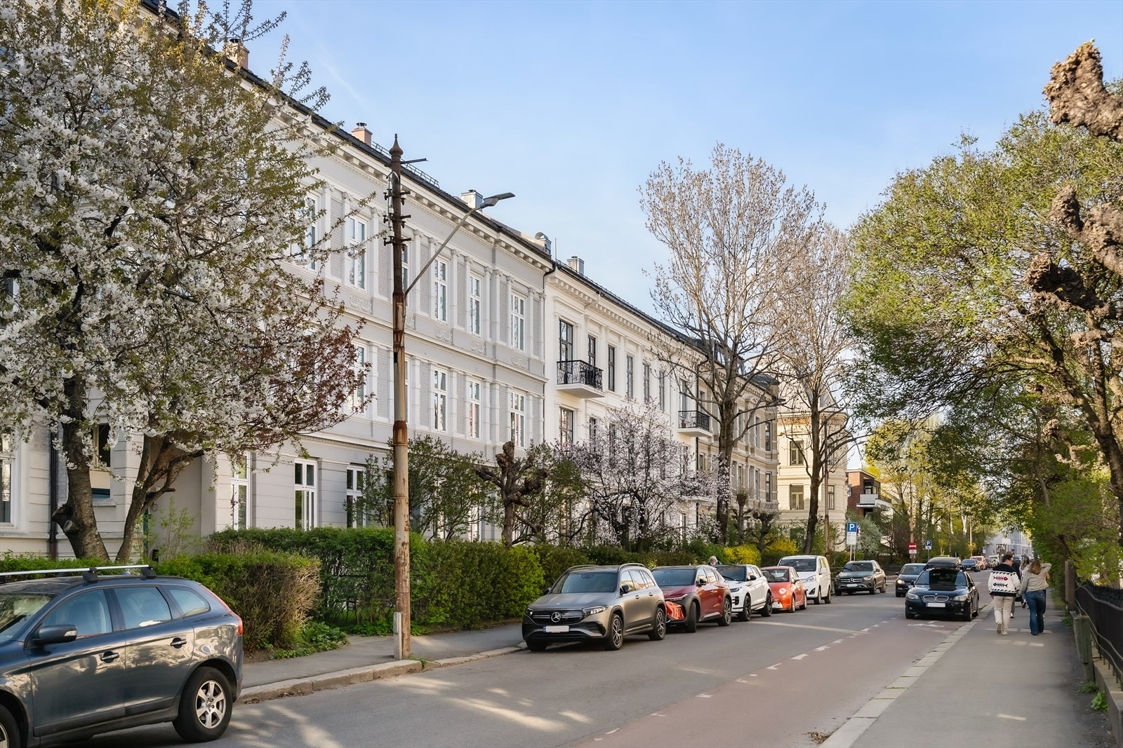 En av Oslos aller vakreste gater. Selger leier garasjeplass rett ved som kan overtas av ny eier ved behov. Ta kontakt for mer info Galleribilde