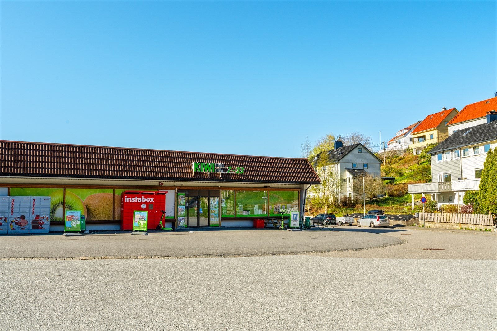 Nærmeste dagligvarebutikk, Kiwi Birkeveien, ligger 1 minutt unna leiligheten Galleribilde