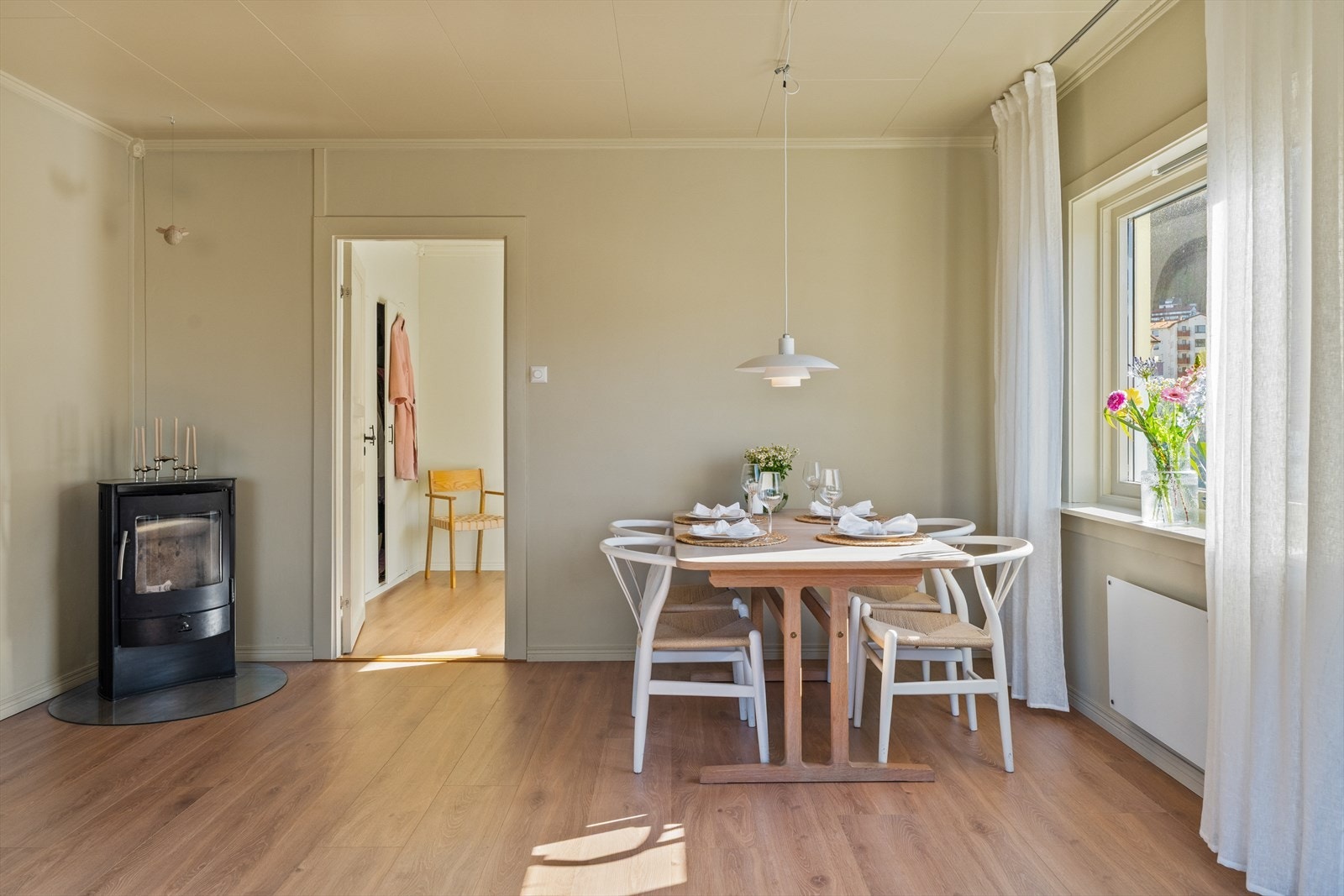 God plass til spisegruppe! Galleribilde
