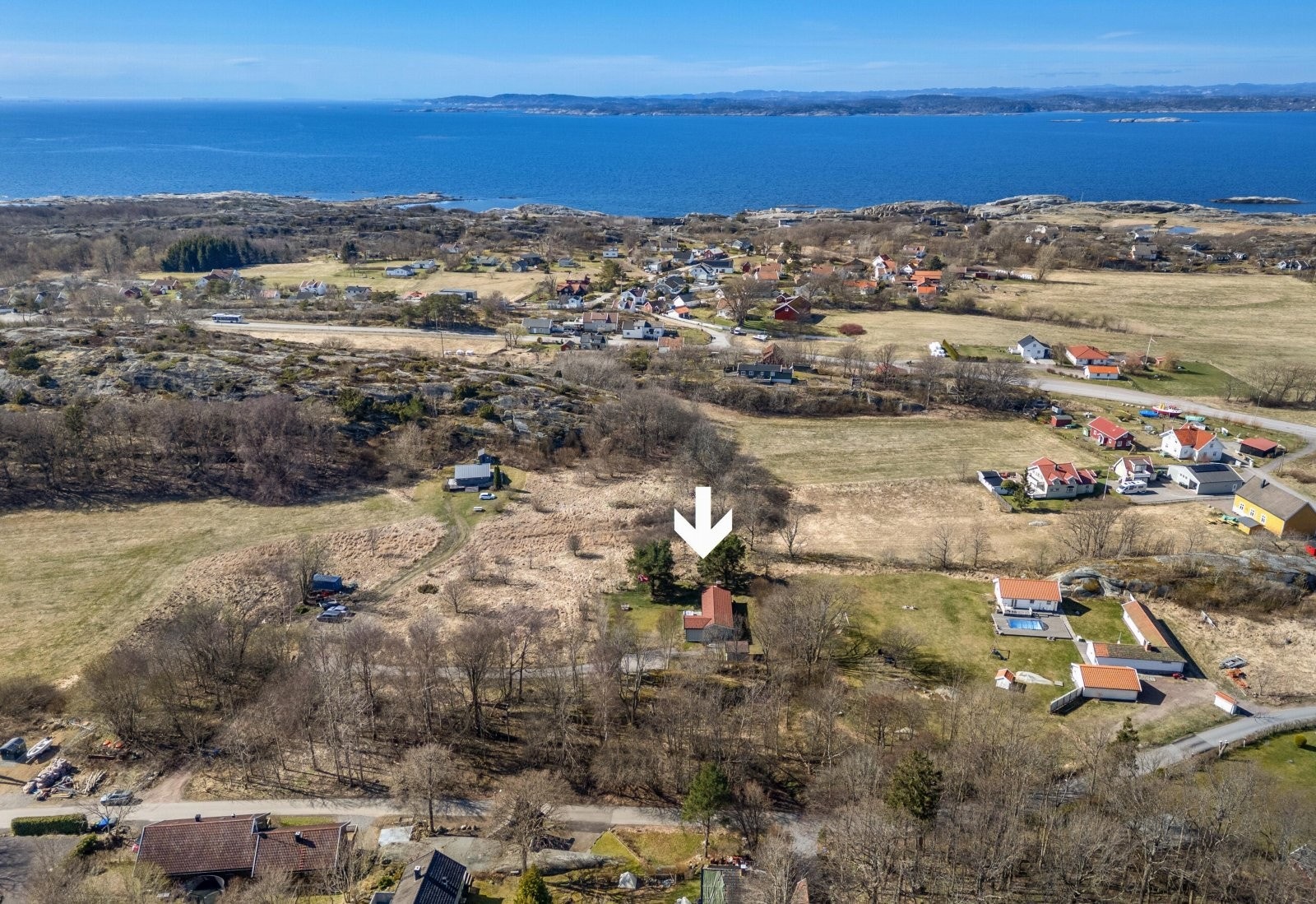 Nydelig beliggende - perfekt som utgangspunkt for den aktive! Her er det turområder på rekke og rad utenfor døren Galleribilde