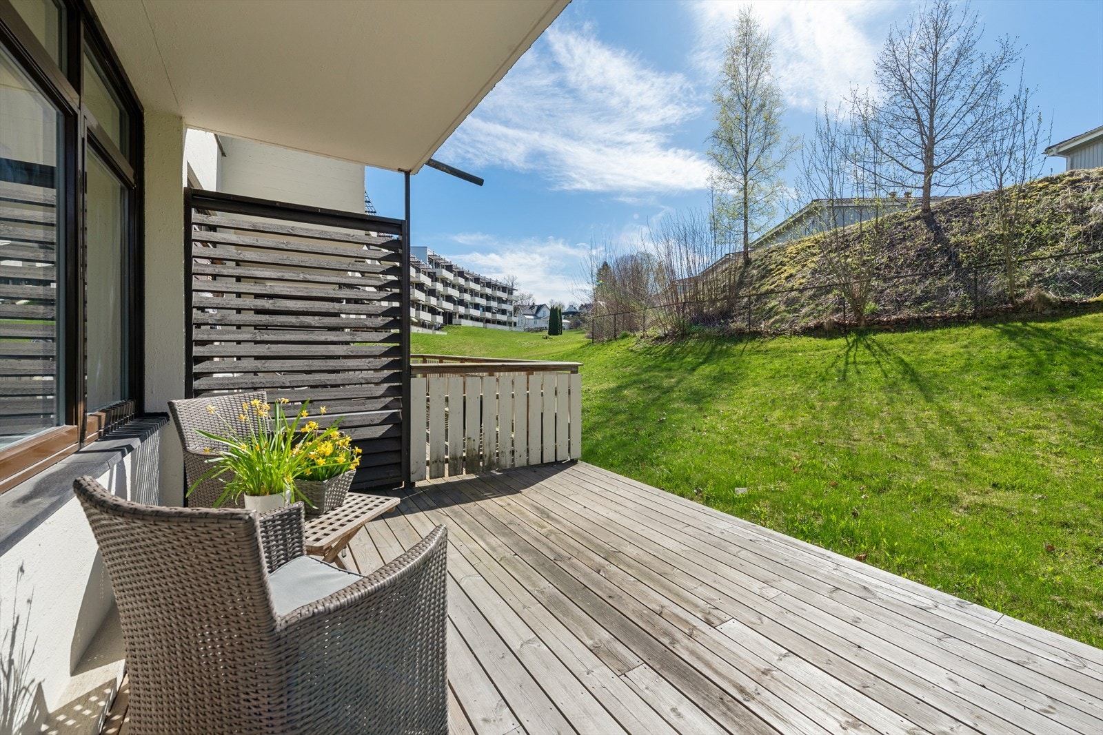 Her ligger alt til rette for å nyte fine sommerdager- og kvelder. Galleribilde