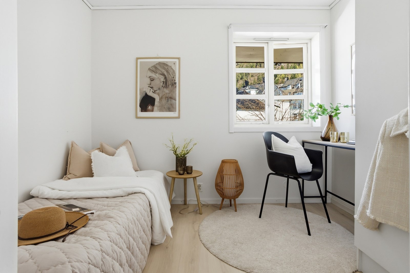 Soverom nr 2 fungerer godt som et gjesterom/ kontor eller oppbevaringsrom. Galleribilde
