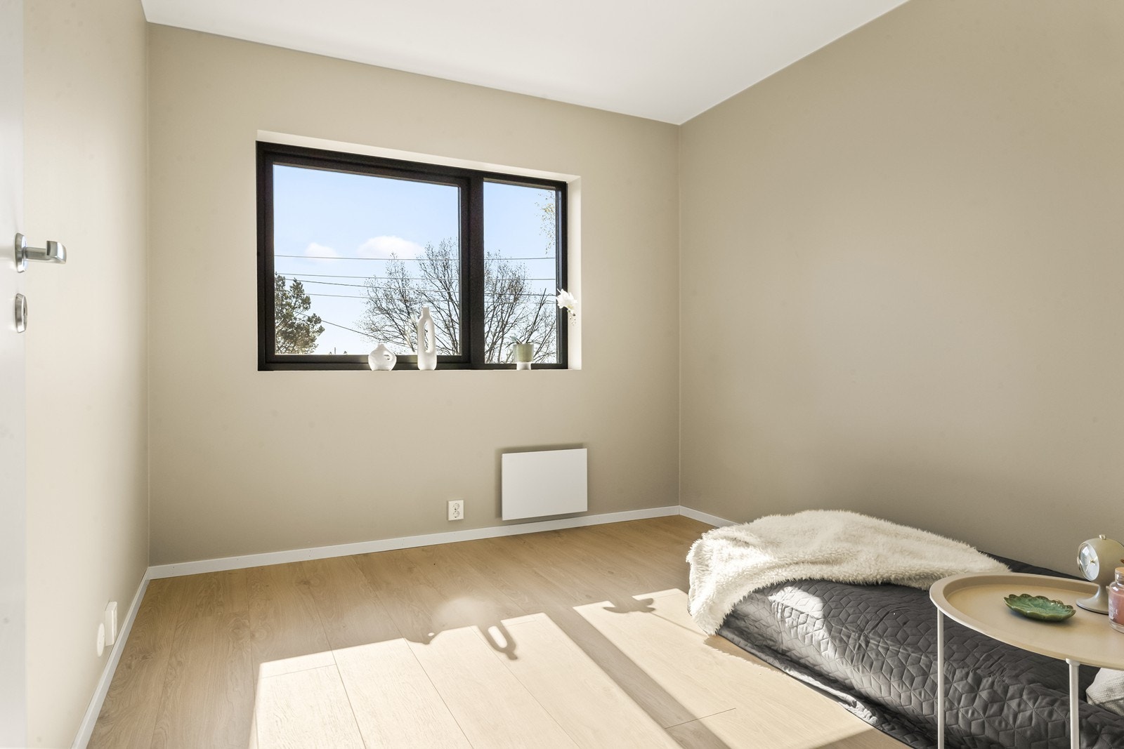Med flere soverom er det gode muligheter for å ha gjesterom, barnerom eller kontor/hobbyrom. Galleribilde
