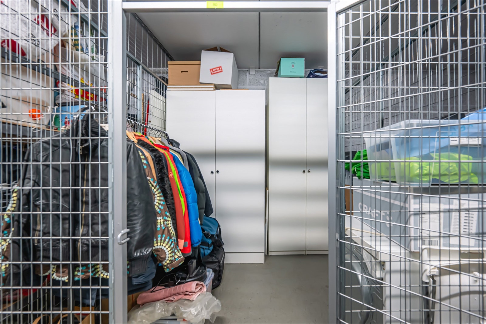 Romslig bod i kjeller med kort vei fra garasjeplassen og heisen! Galleribilde