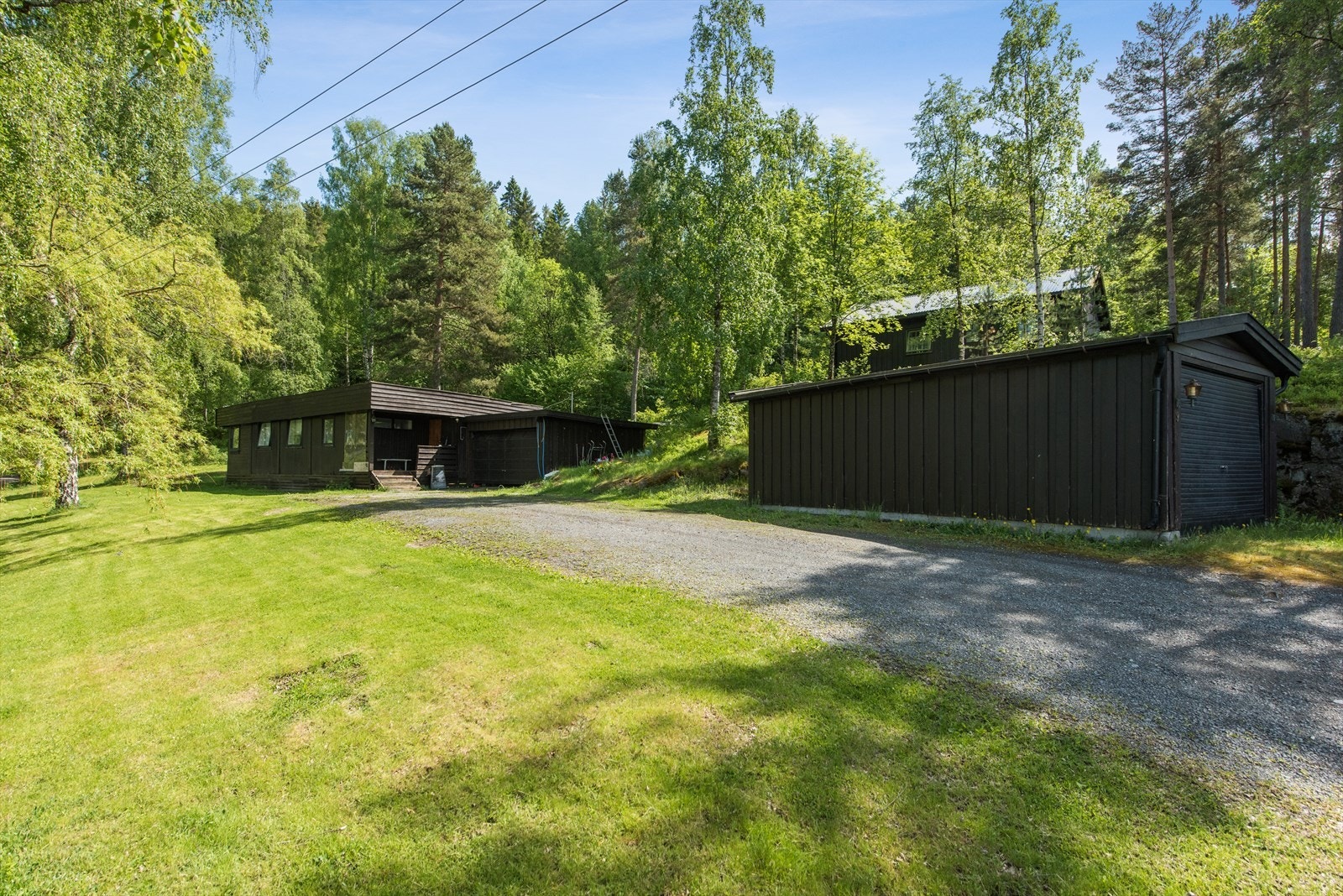 Det ligger vann og kloakk inn på tomten. Galleribilde