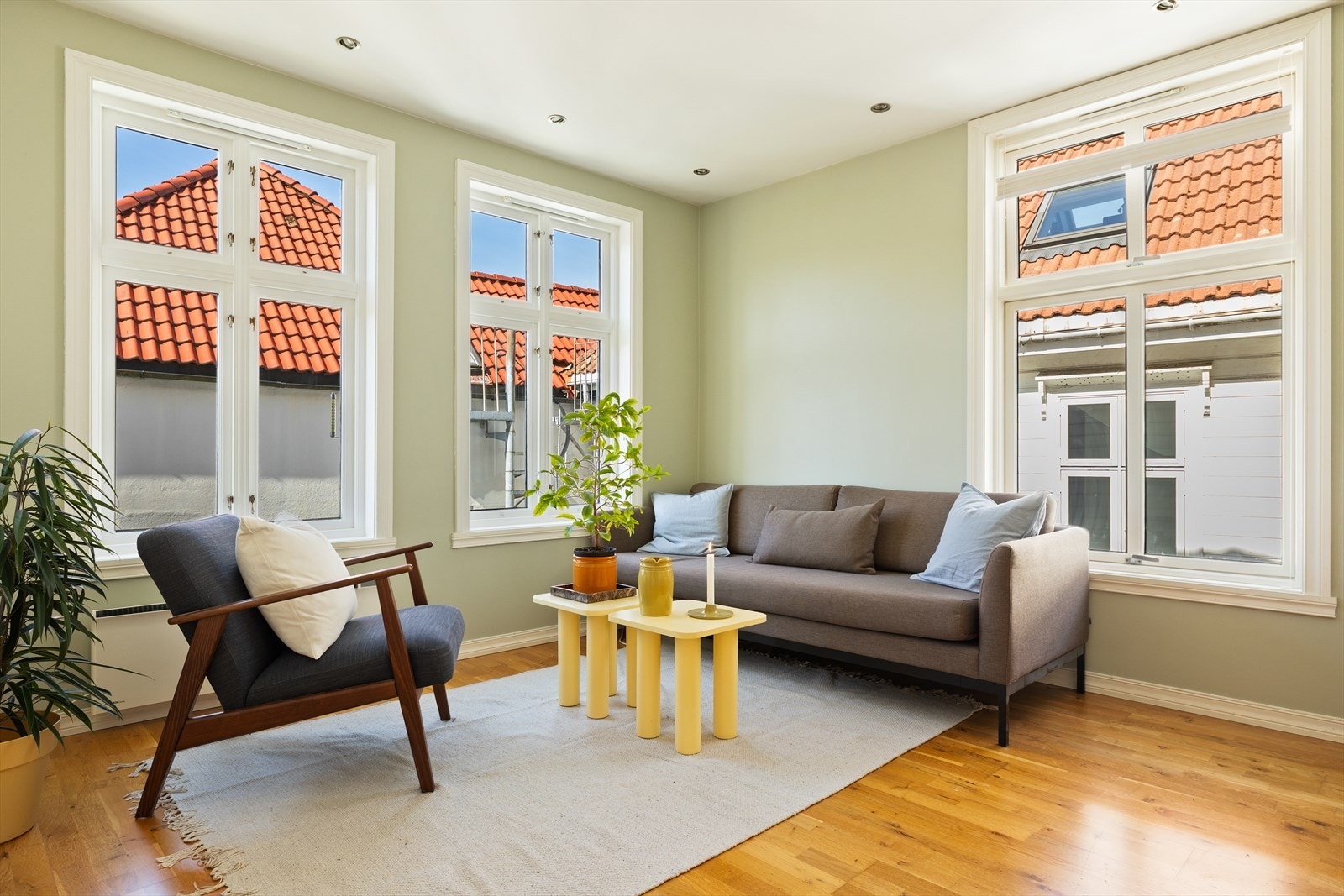- Nordvik Bolig v/Vang Thi Dang og Kajin Hashim har gleden av å presentere Lille Øvregaten 28! Foto: Inger Paulsen - Galleribilde