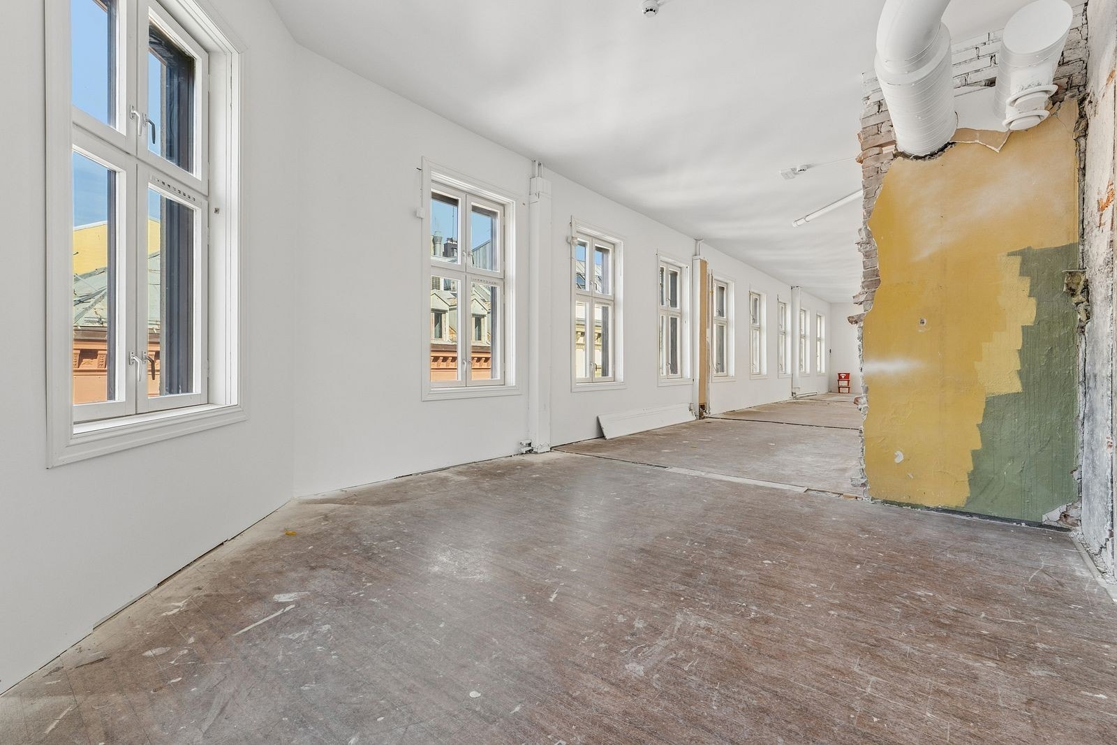 Stor åpne lokaler som fir mulighet for fleksible løsninger Galleribilde