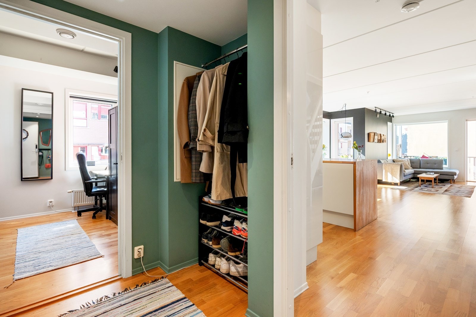 Leiligheten disponerer en bod i garasjeanlegget på ca. 5 kvm. Galleribilde