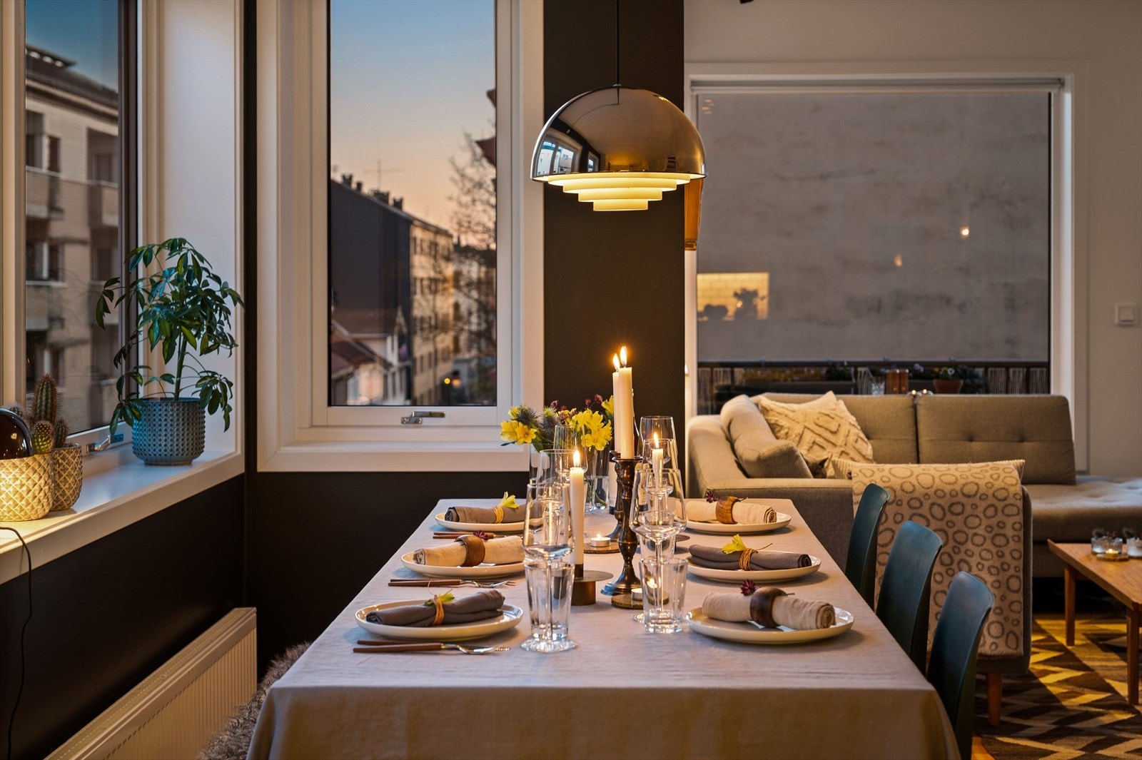 Her er det god plass til å invitere til hyggelige sammenkomster. Galleribilde