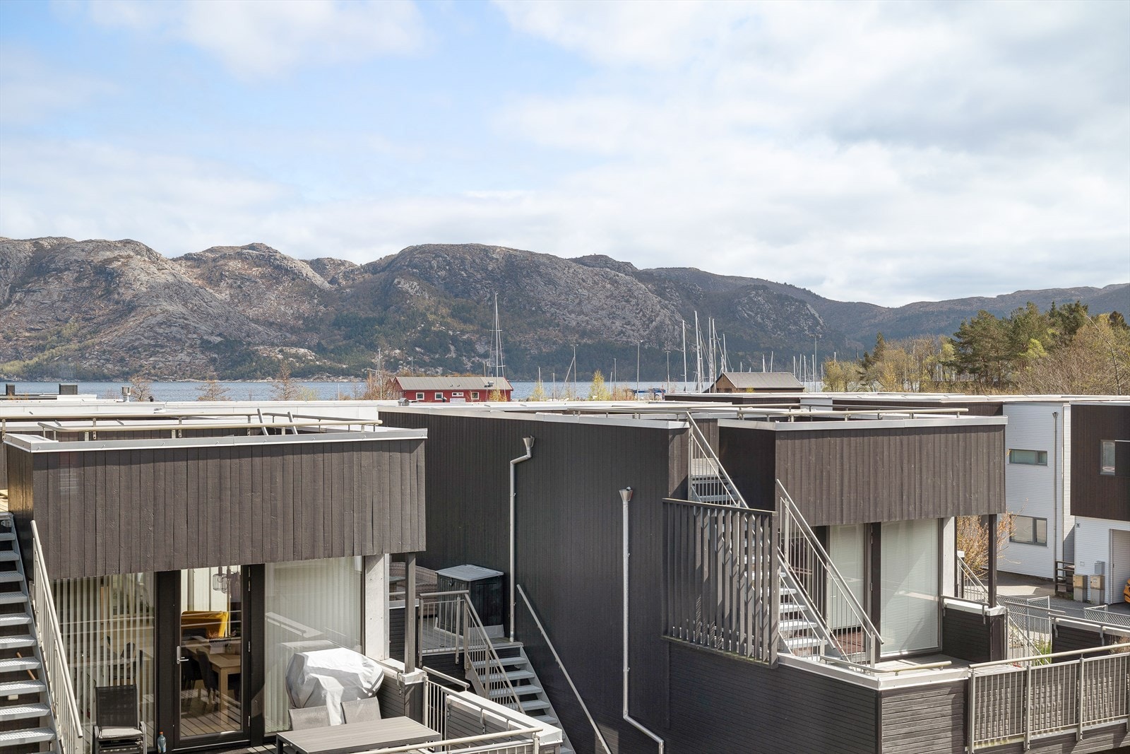 Utsikt fra hovedsoverommet. Galleribilde
