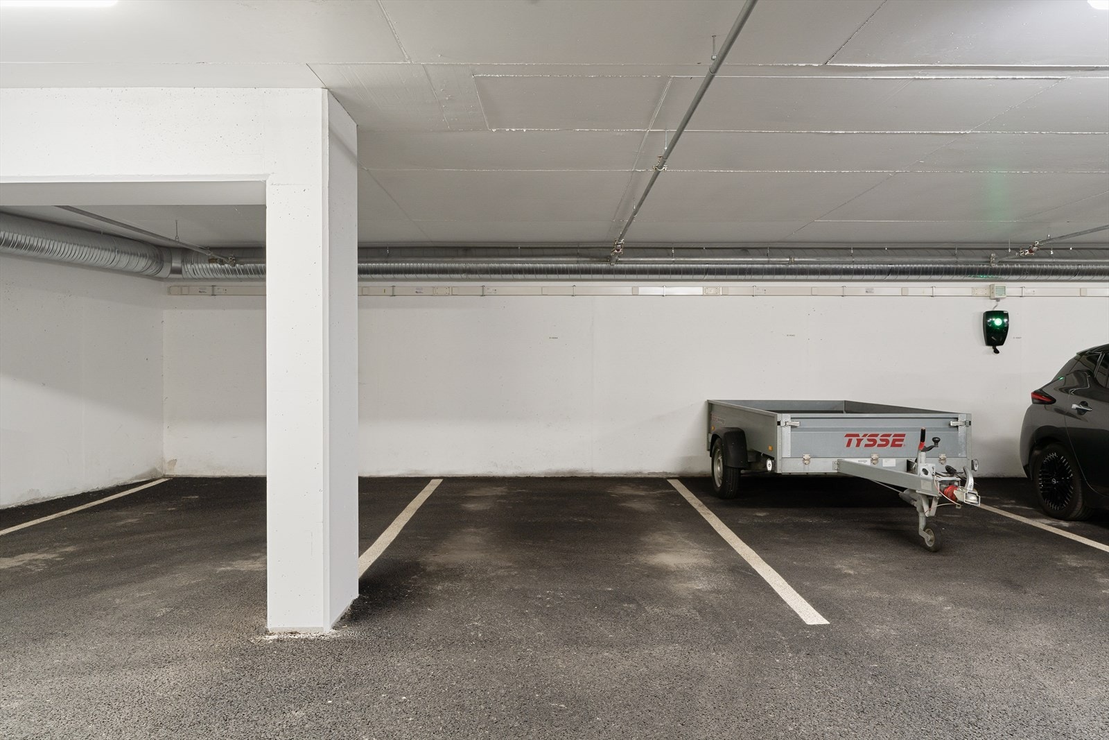 Fast parkering i lukket garasjeanlegg og mulighet for el-bil lader. Galleribilde