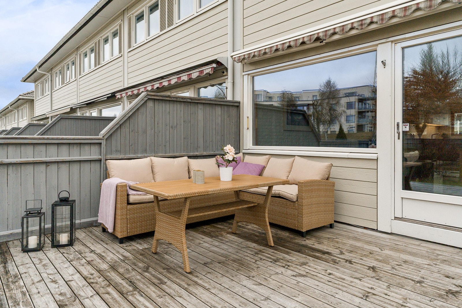 God plass til ønsket utemøblement. Galleribilde