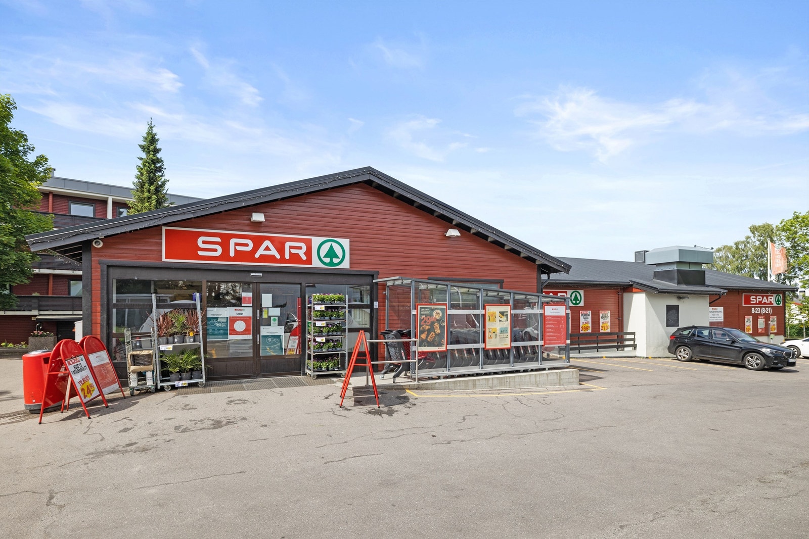 Nærbutikken Spar ligger kun få minutters gange fra leiligheten. Galleribilde
