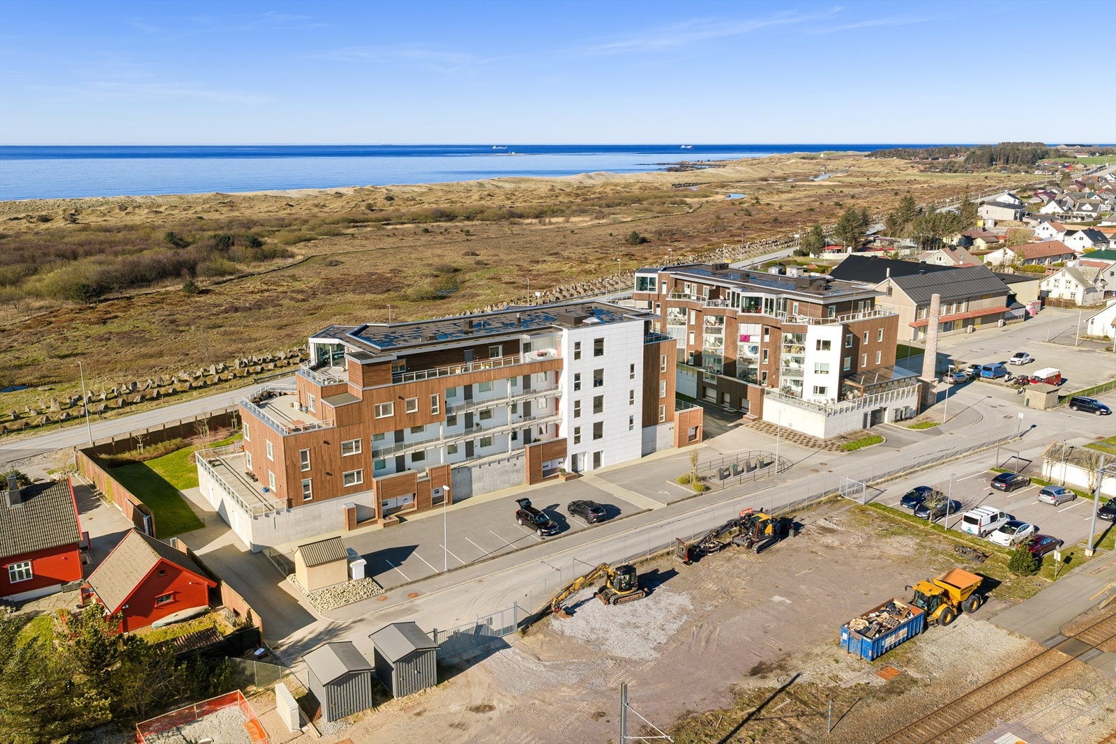 Nyere leilighetskompleks med totalt 38 leiligheter fordelt på 2 boligblokker. Galleribilde