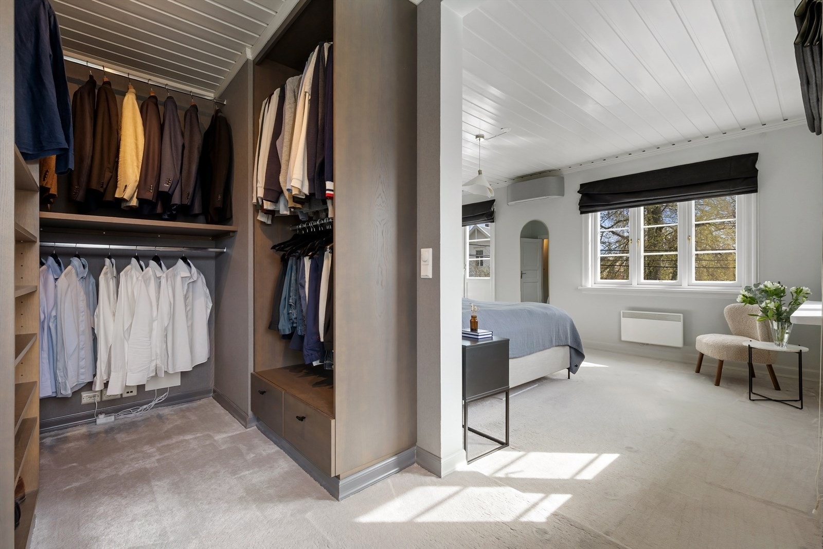 Walk-in fra hovedsoverommet. Galleribilde