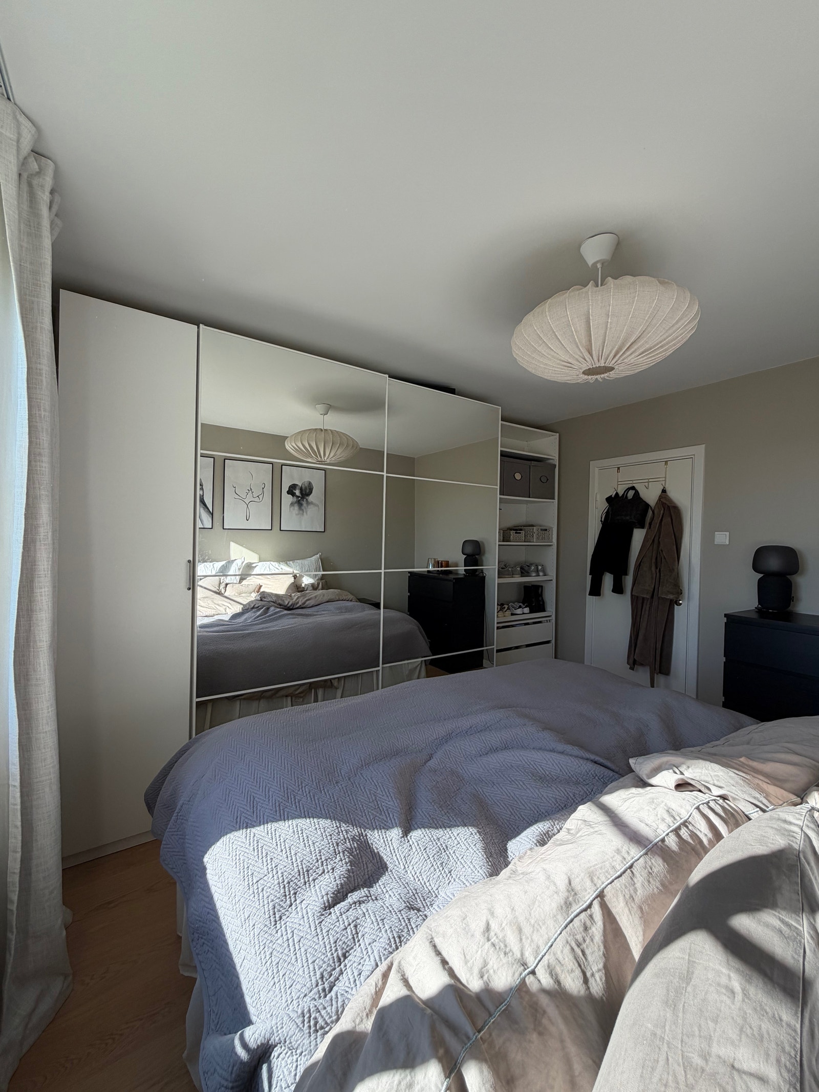 Soverom 1: God plass til oppbevaring. Galleribilde