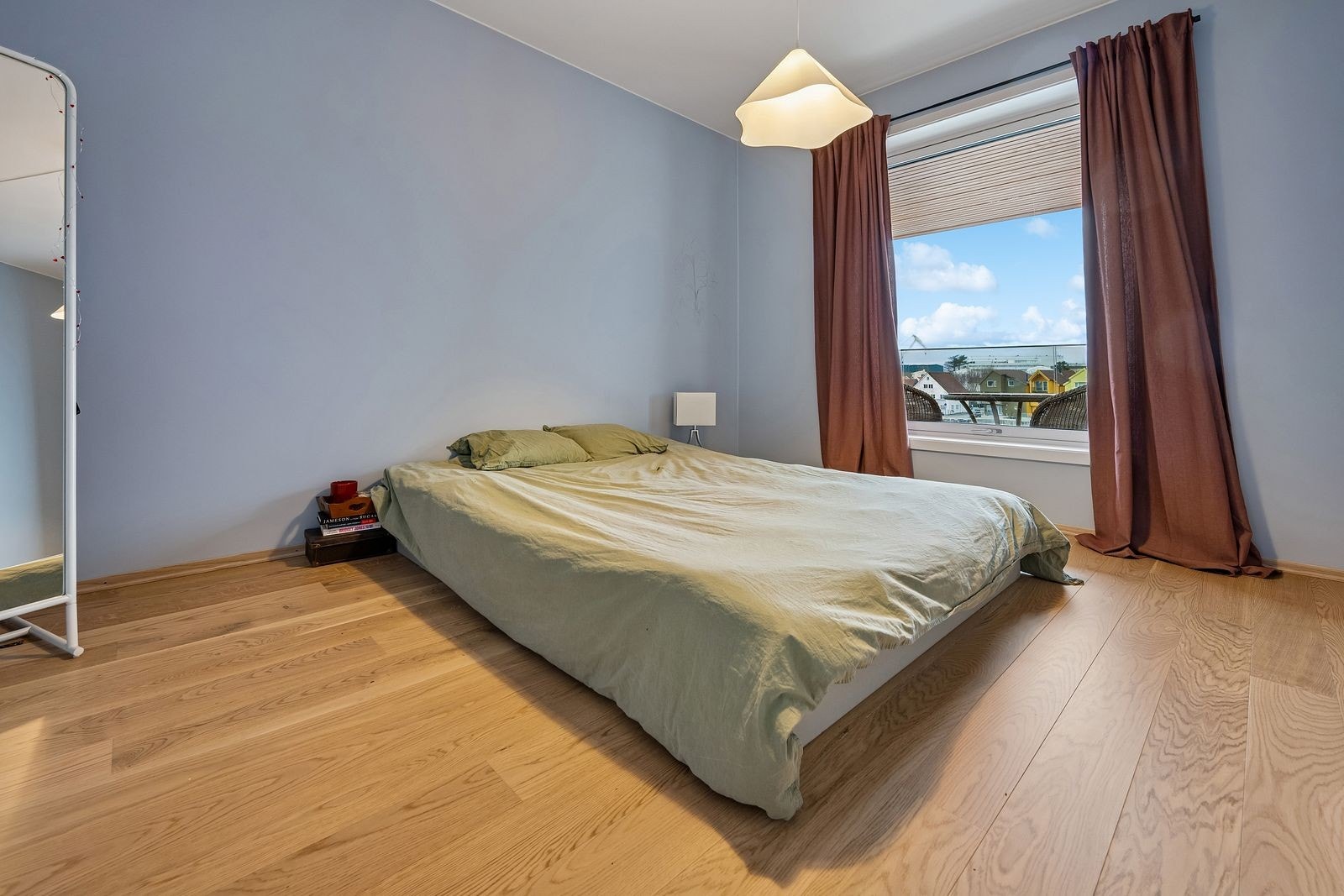 Romslig hovedsoverom. Galleribilde